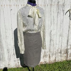 Houndstooth Sisley Pencil Skirt